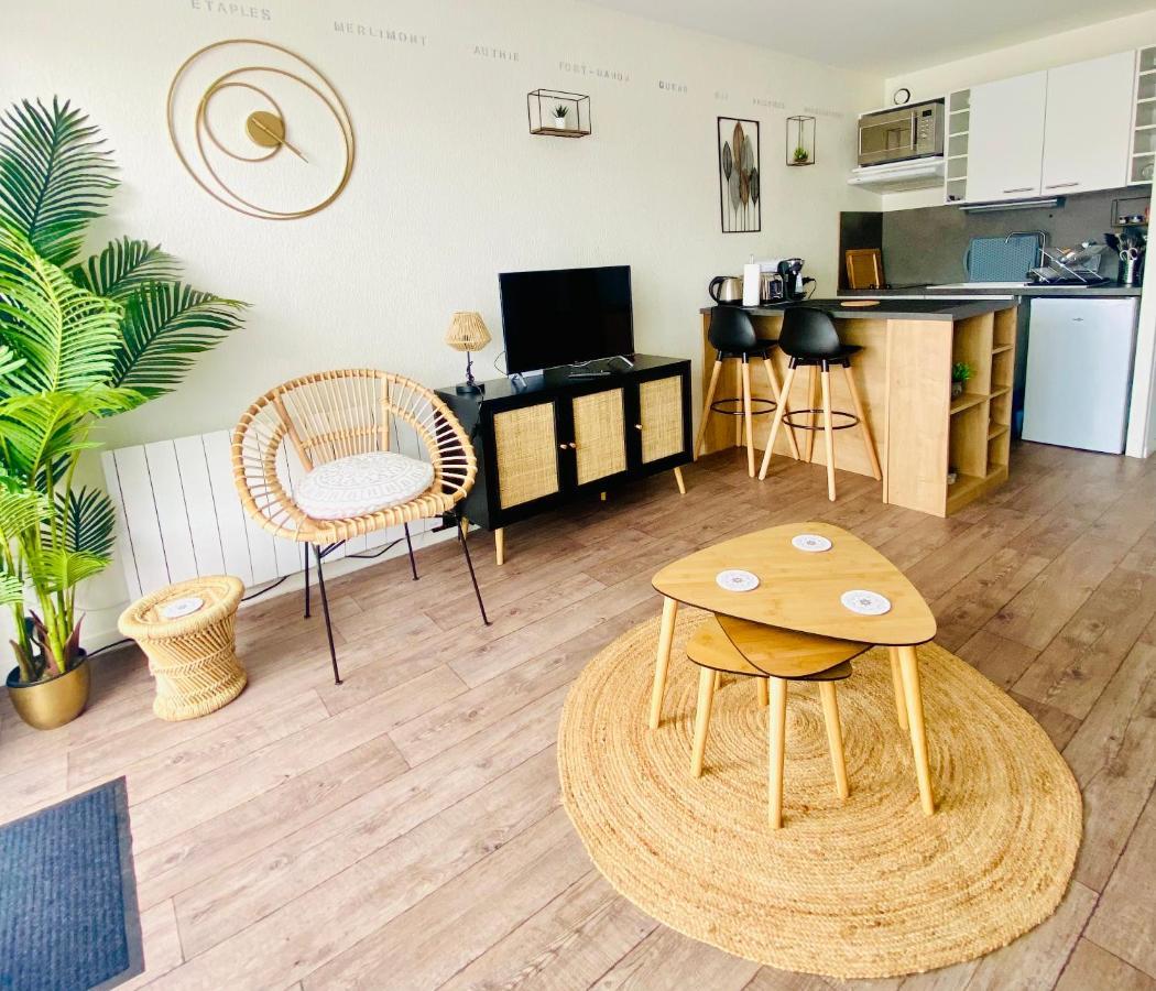 Studio Entre Mer Et Dunes Avec Balcon Vue Laterale Mer 50M Plage Pour 3 Pers Wifi Menage Compris Fort-Mahon-Plage Exterior foto